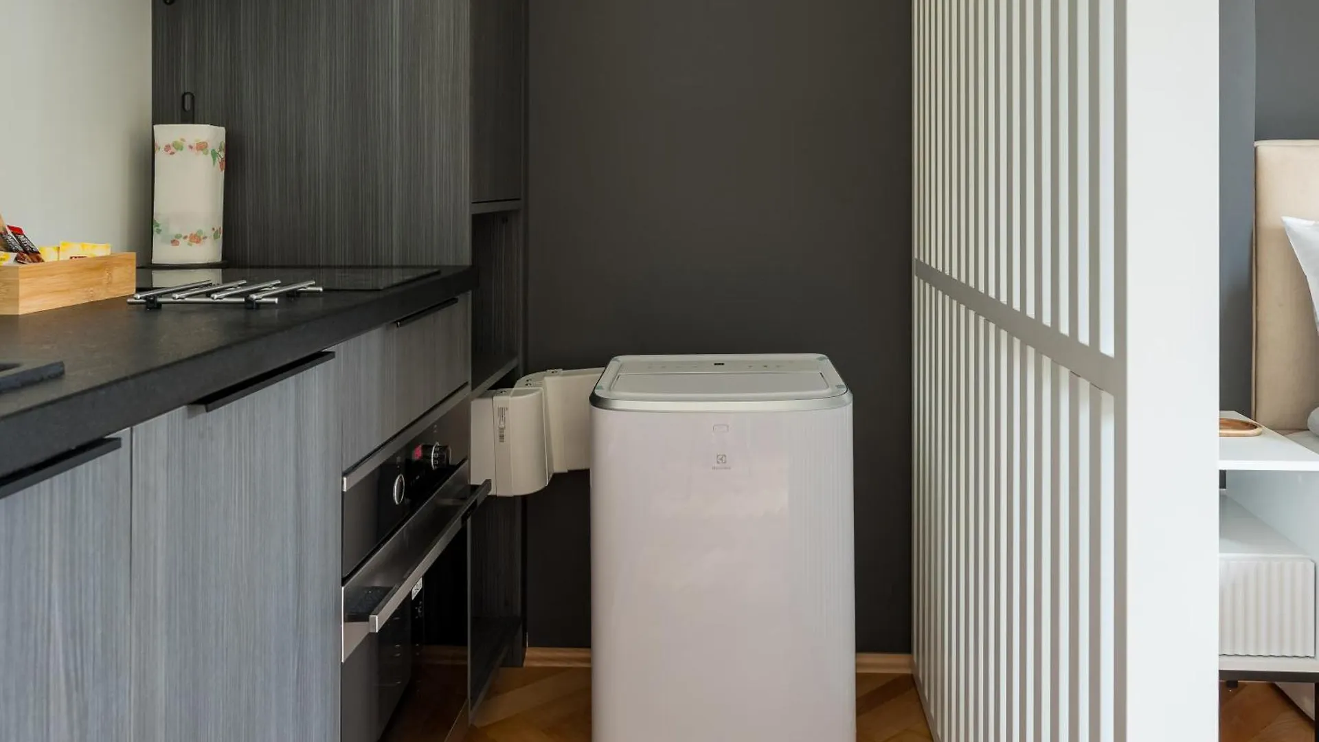Heart Of Warsaw Apartment
