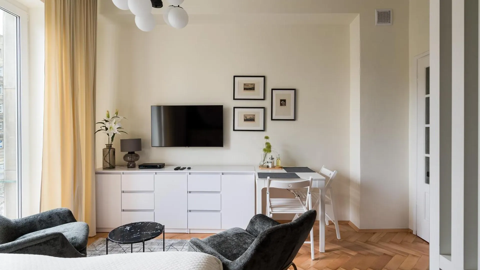 Heart Of Warsaw Apartment 0*,
